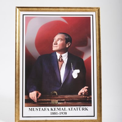 atatürk köşesi lüks yaldızlı çerçeveli atatürk (60x80), atatürk köşesi lüks yaldızlı çerçeveli atatürk (60x80)